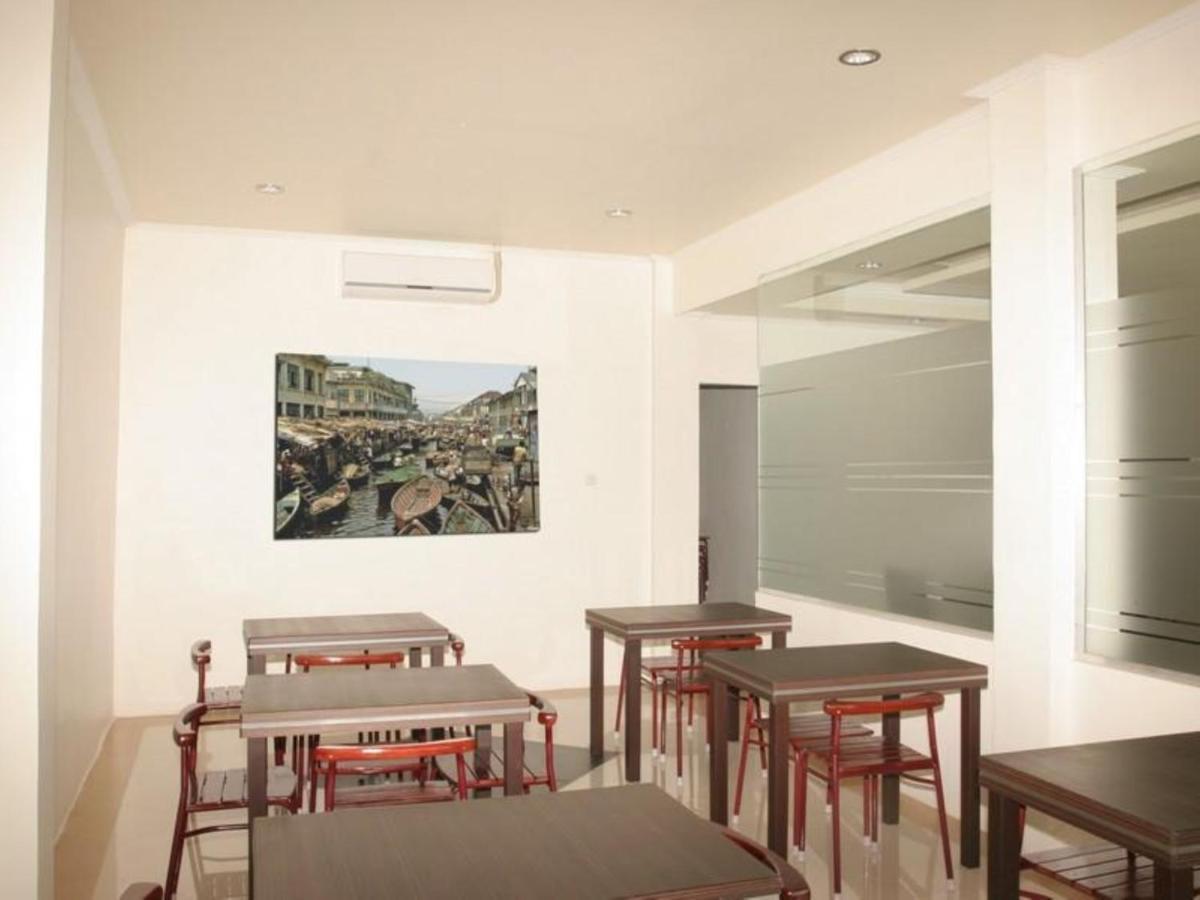 Hotel Aroma Inn Pontianak Eksteriør bilde
